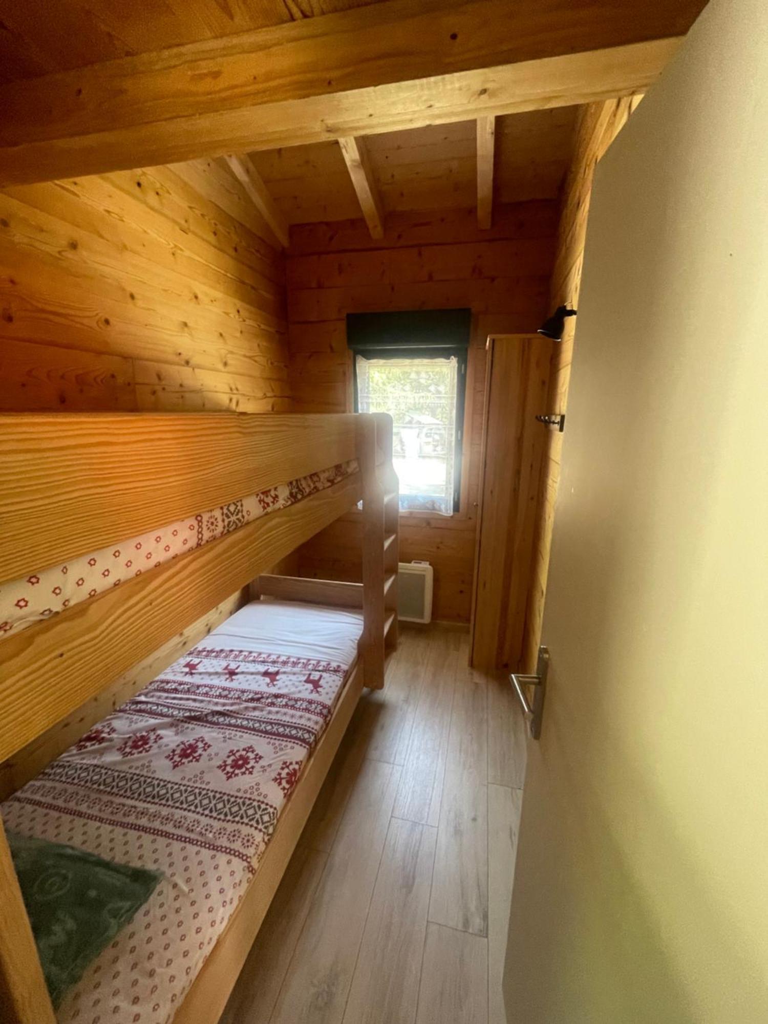 Camping L'Enclave Mobil-Home Estavar Esterno foto