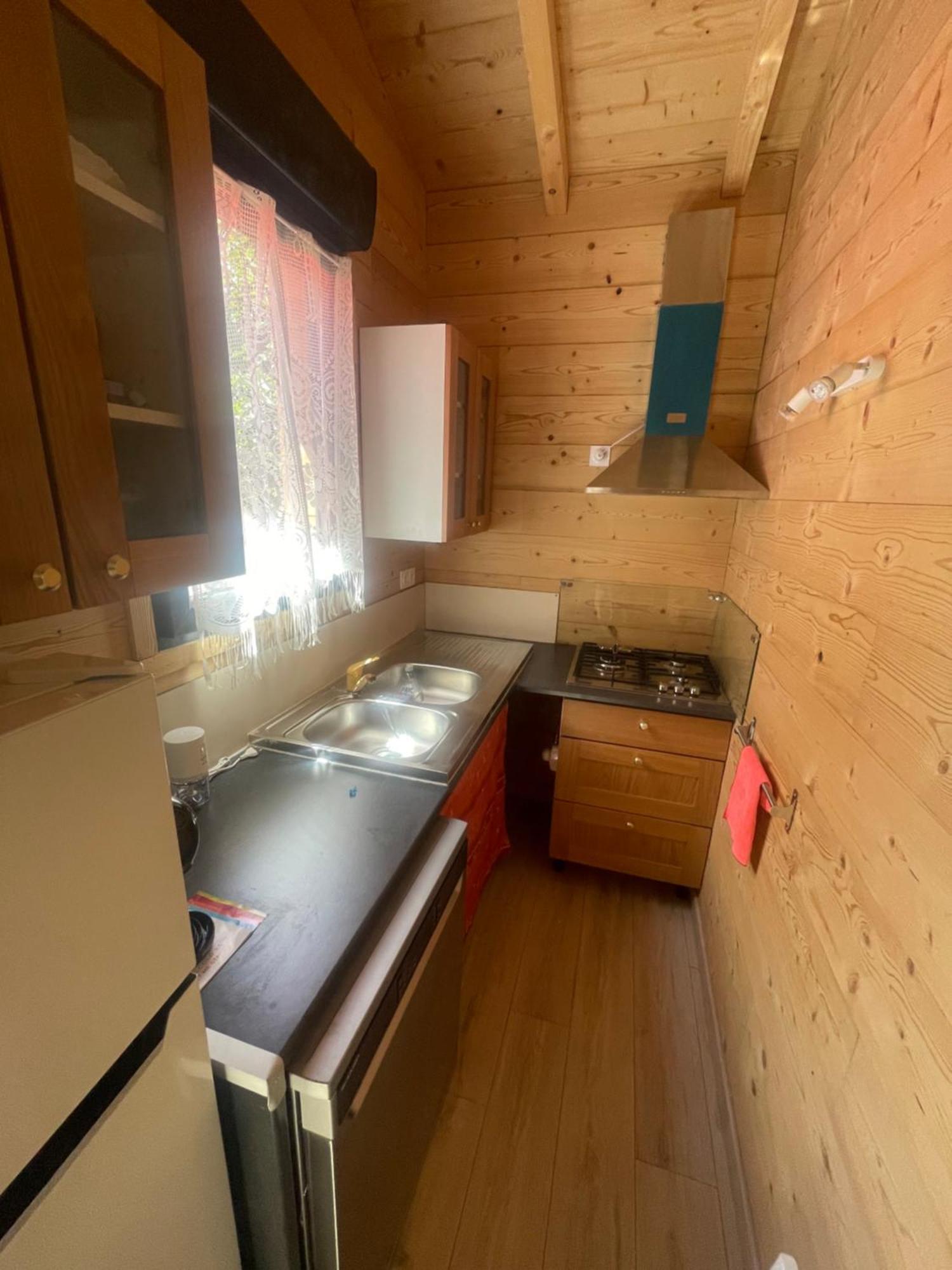 Camping L'Enclave Mobil-Home Estavar Esterno foto