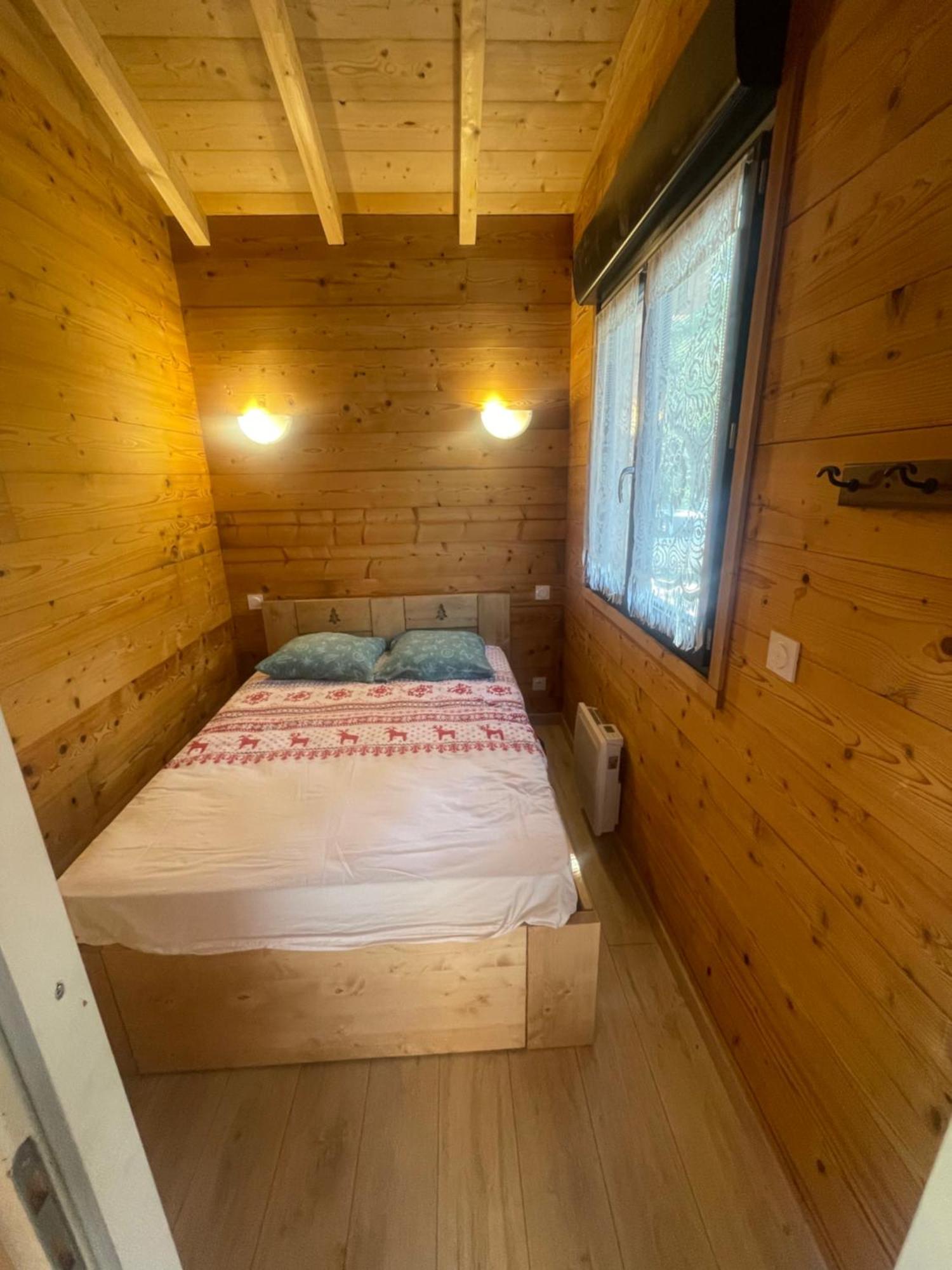 Camping L'Enclave Mobil-Home Estavar Esterno foto